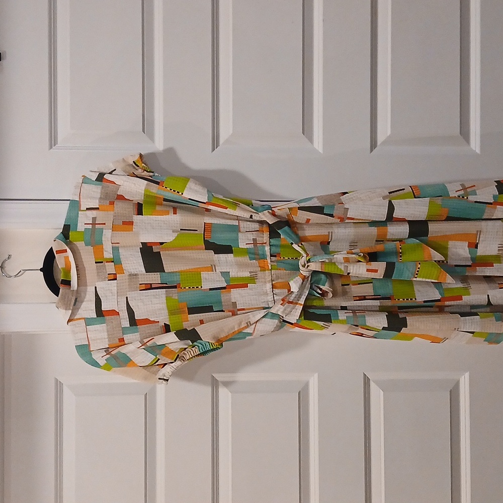 LDT Multi Color Pattern Button Down Tie Waist Dress Size 8 - Picture 8 of 9